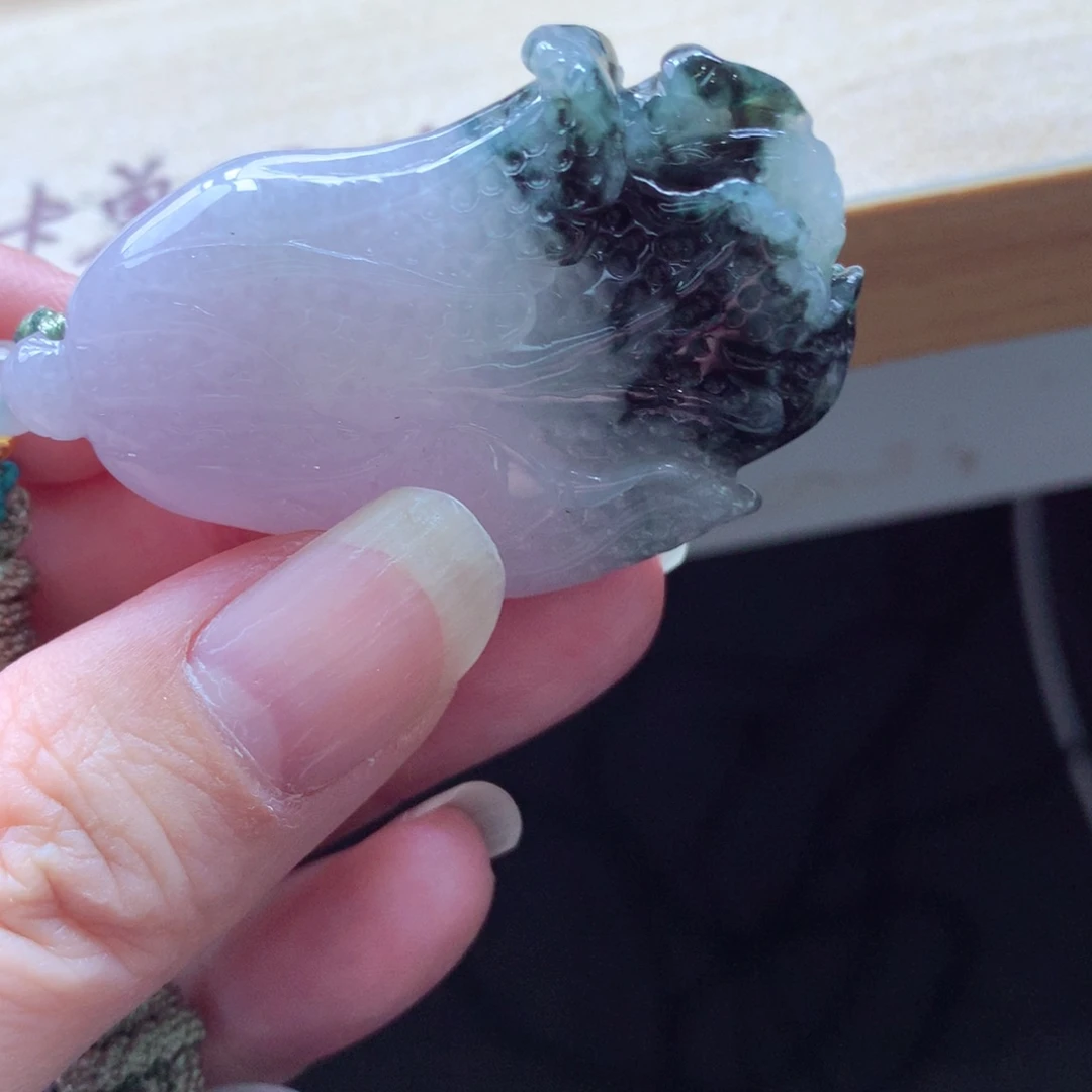 翡翠颈饰未镶嵌吊坠