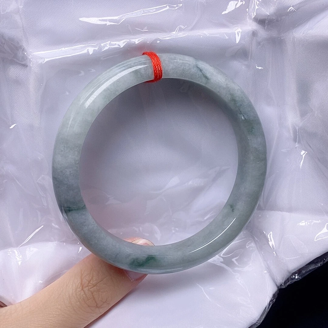 翡翠未镶嵌手镯58.5圈