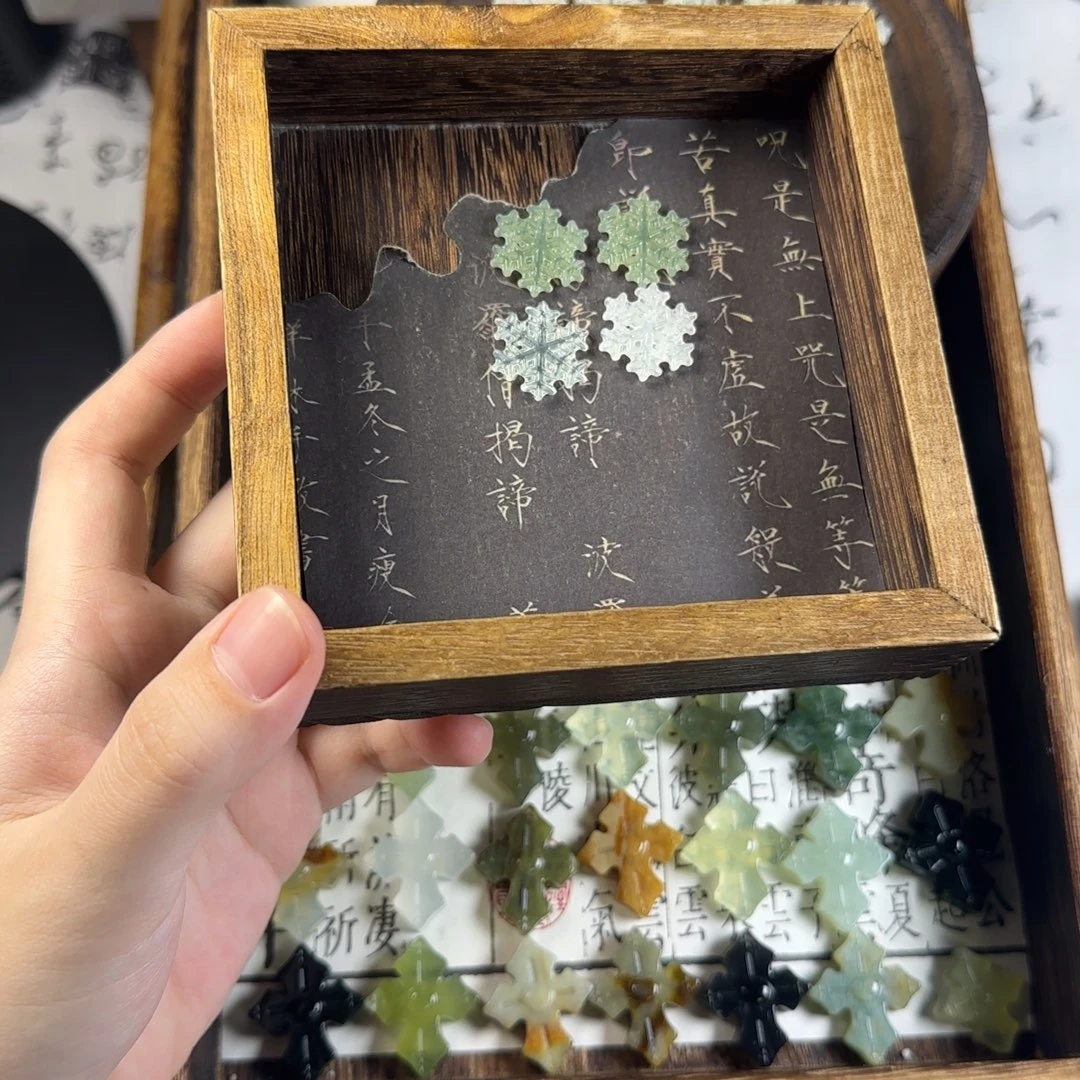 商***愿蛇纹石玉合金颈饰