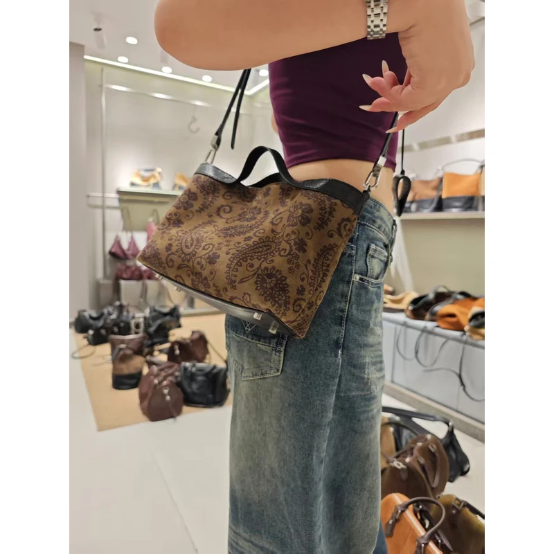 YUSHA/高档棕色腰果花拼接手提包-6803