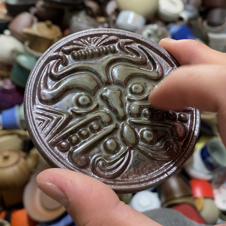 瓷片荷花的小秘密会被我们