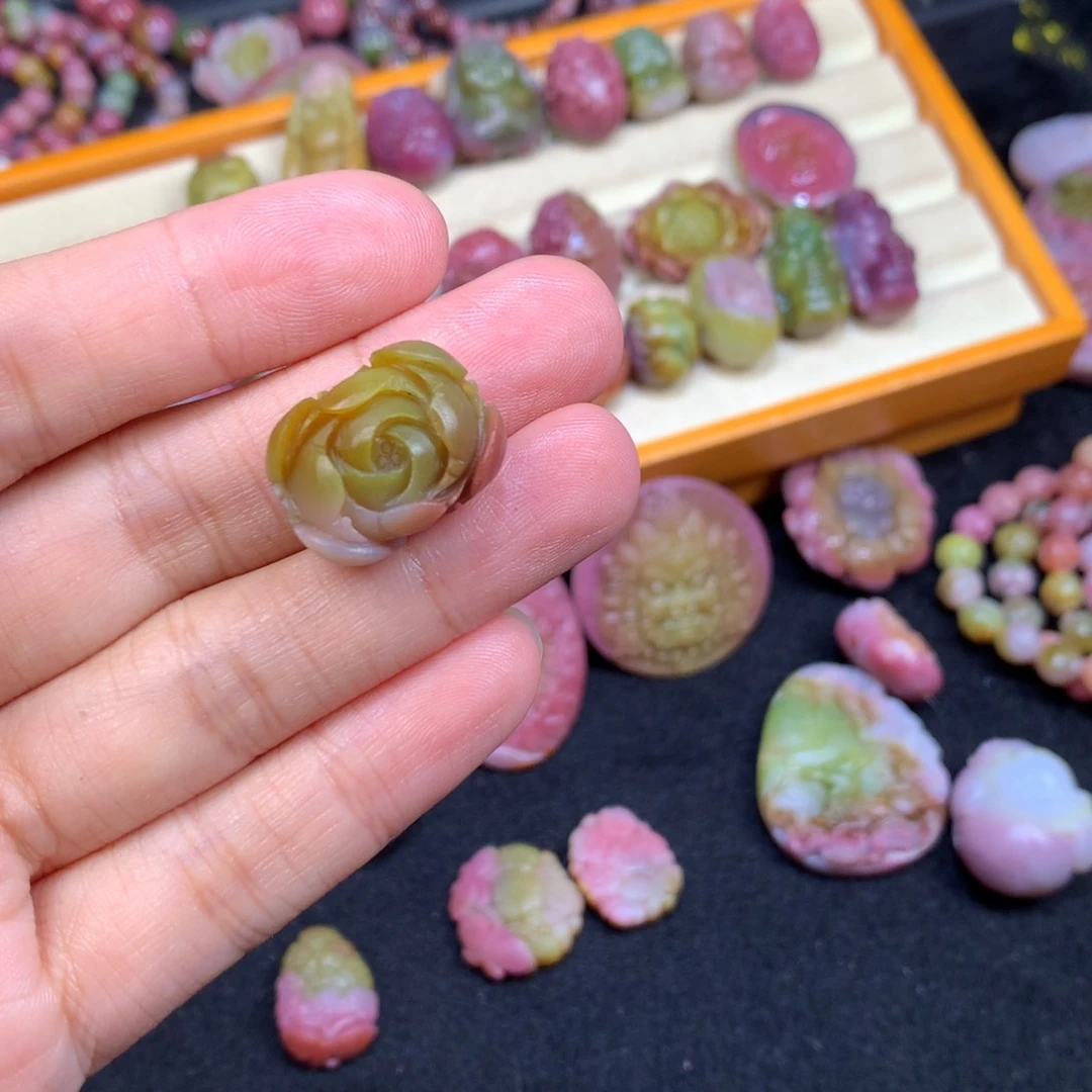 玛瑙/玉髓颈饰未镶嵌杨*