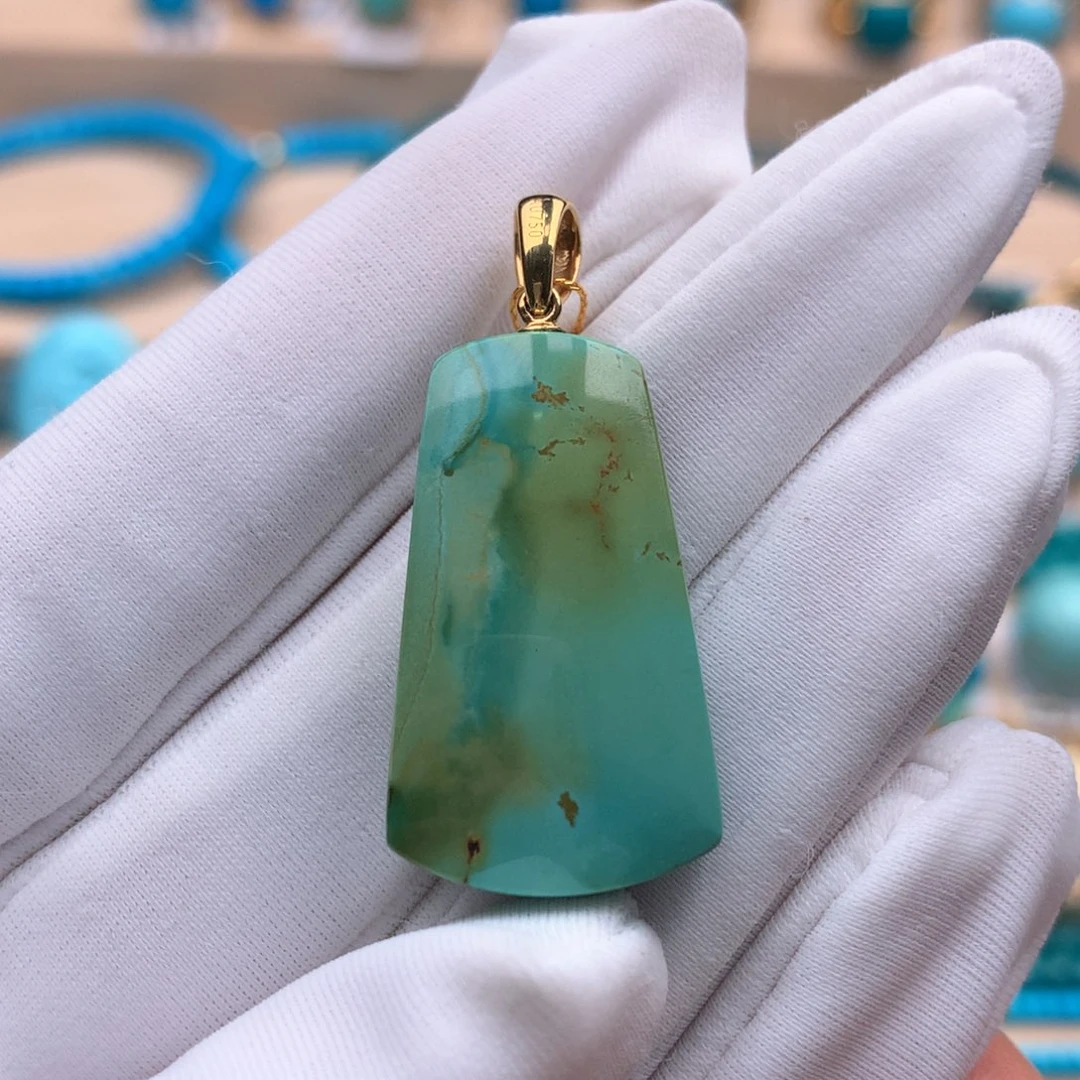 未镶嵌绿松石珠宝奇石