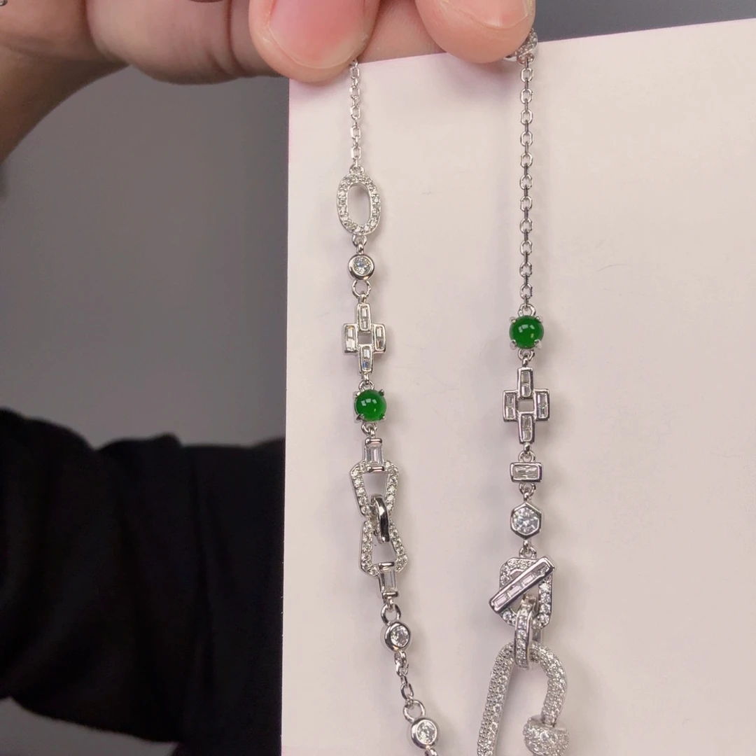 翡翠颈饰银S925镶嵌一件