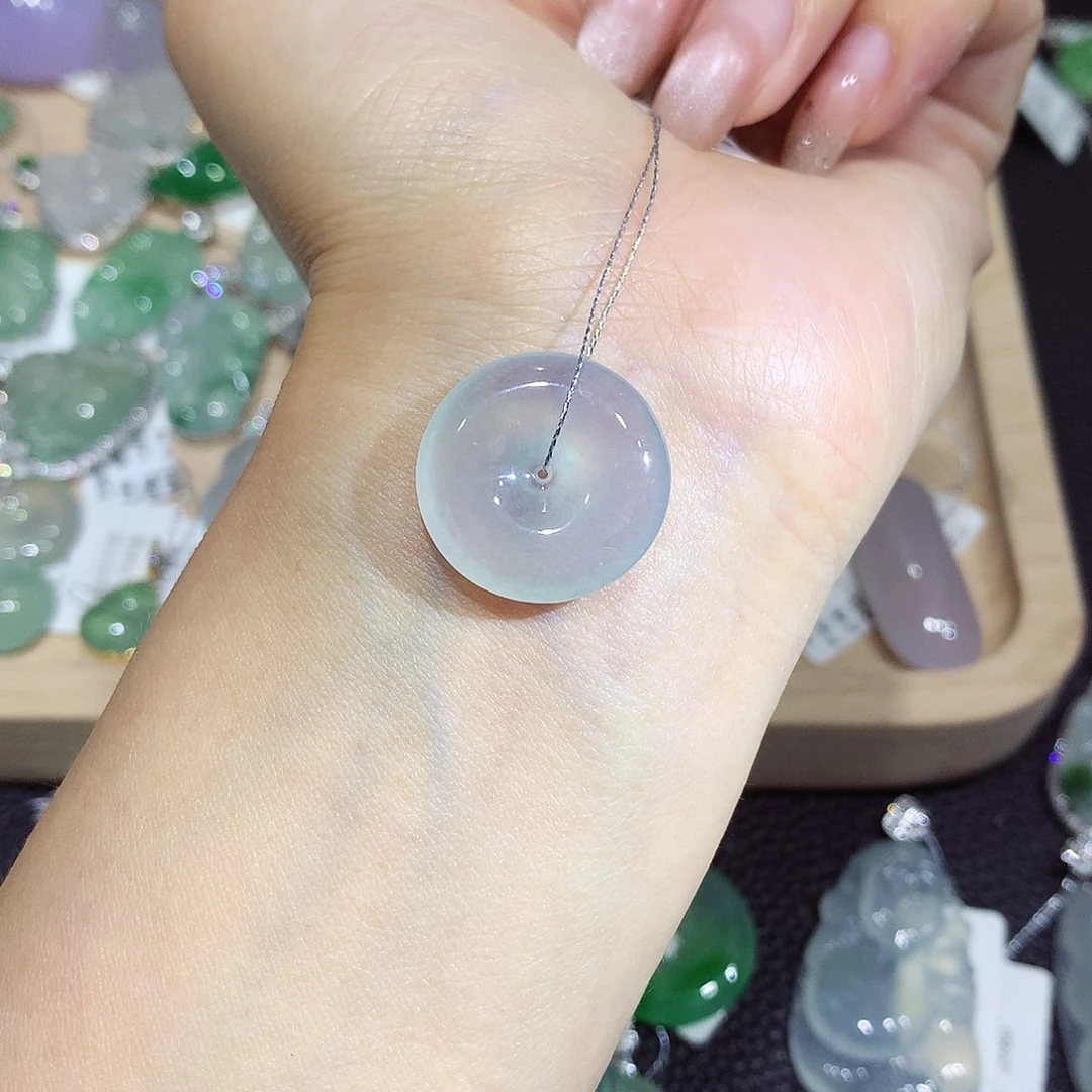 翡翠未镶嵌颈饰扣子