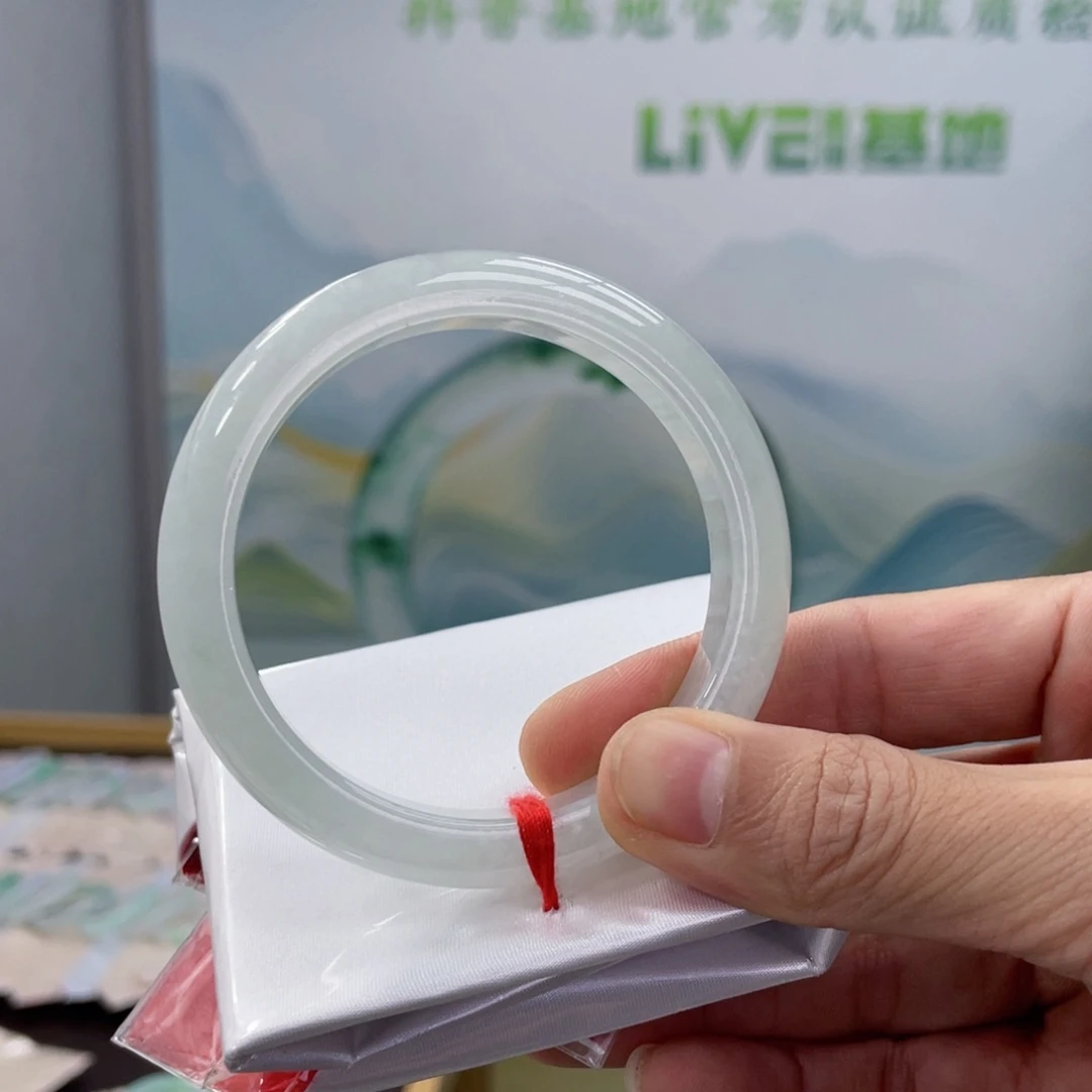 未镶嵌手镯翡翠翡翠