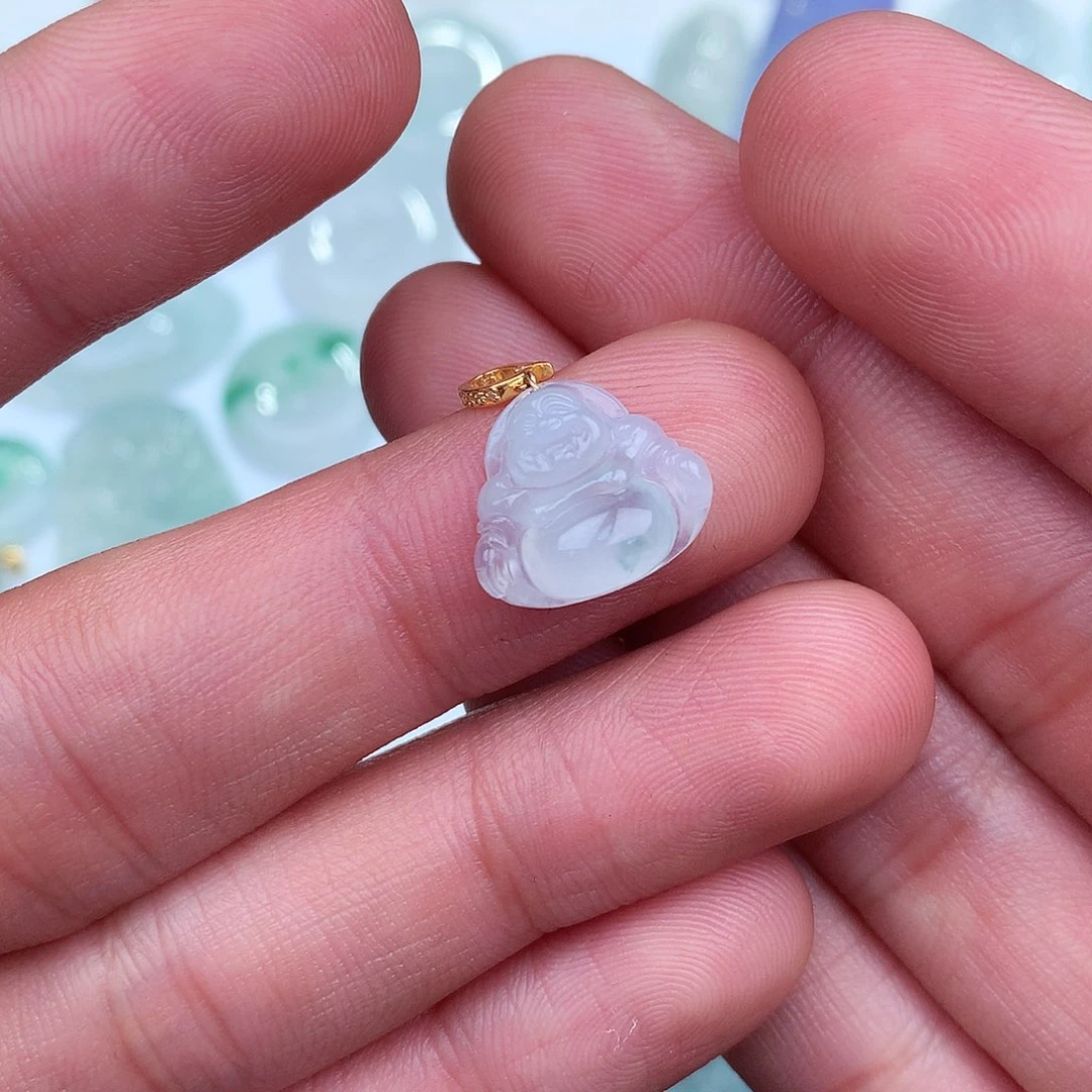 翡翠吊坠(不含链)18K金镶嵌咕****噜