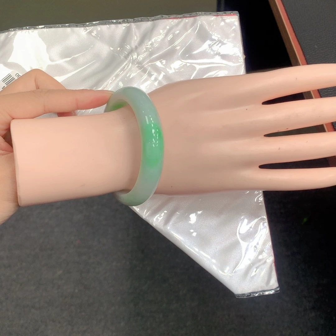 翡翠未镶嵌手镯27