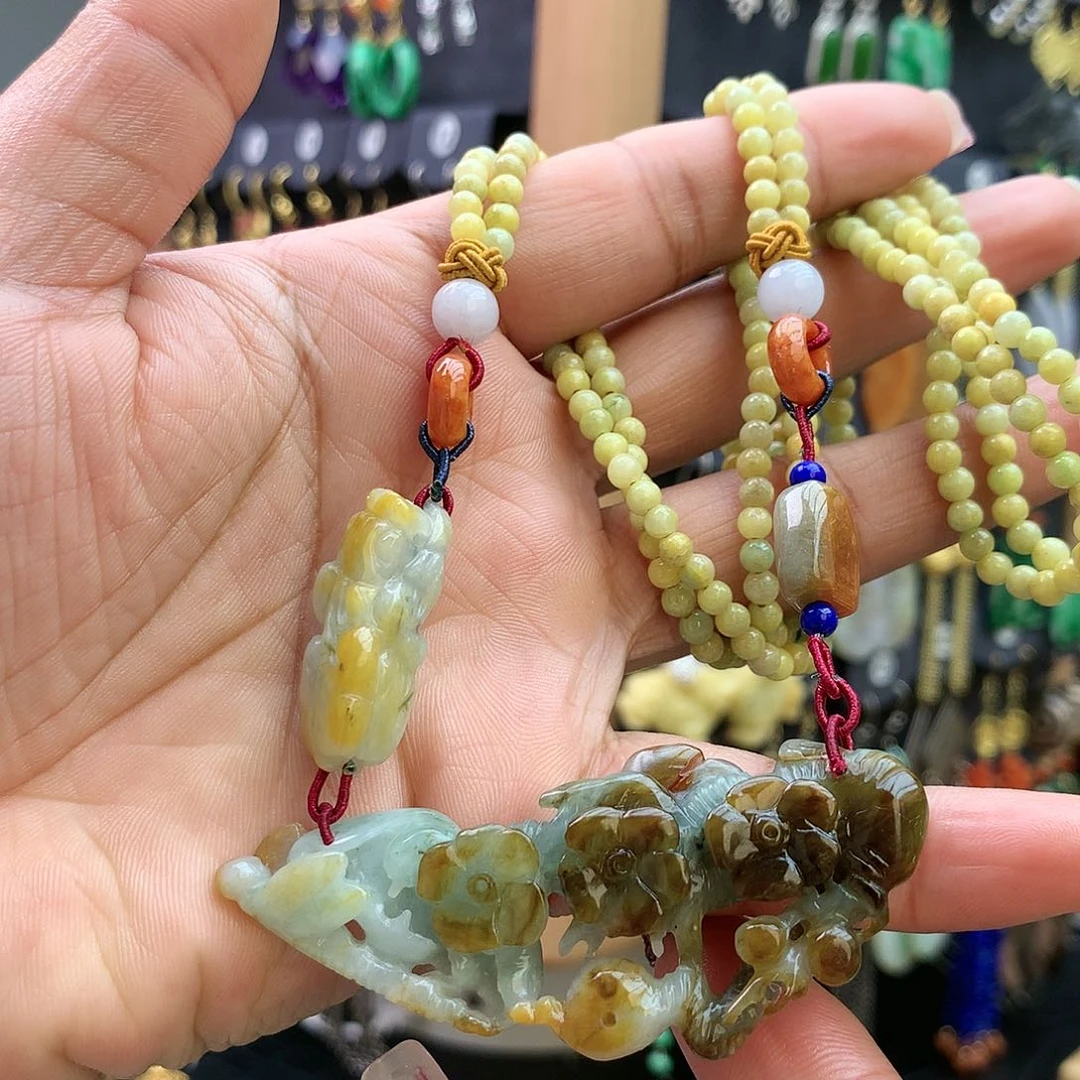 【闪购商品】翡翠颈饰未镶嵌吊坠