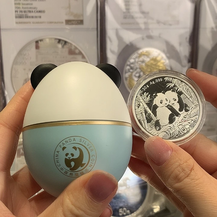 纯银2026年熊猫银币彩蛋版
