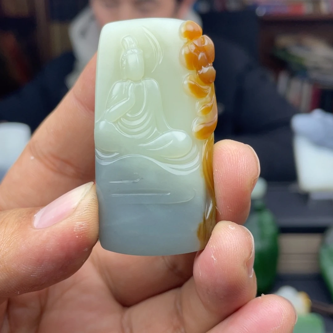 和田玉颈饰未镶嵌