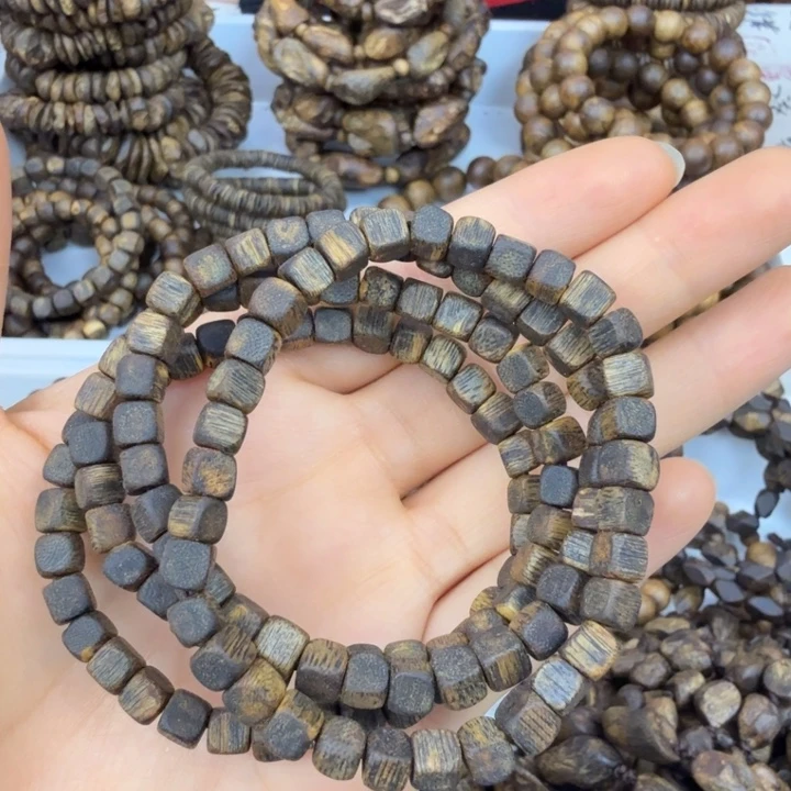 沉香手串沉香绿奇楠随型方糖卡五多样性发其一沉水