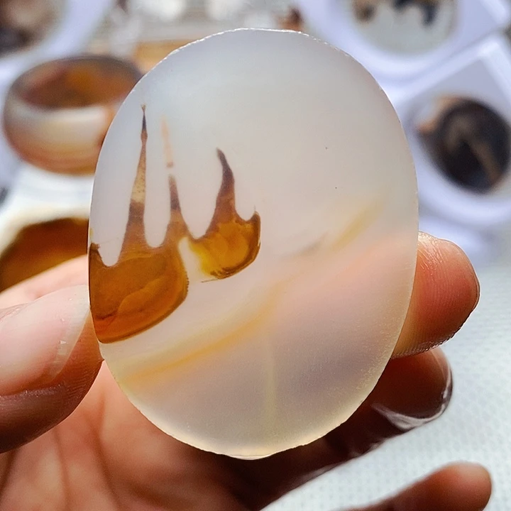 玛瑙/玉髓未镶嵌颈饰