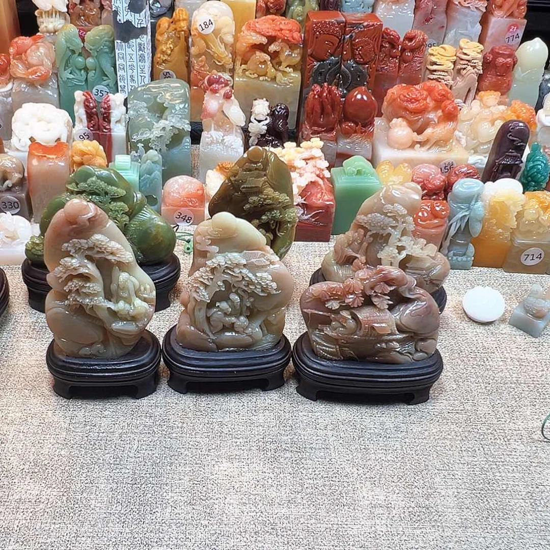 簧***城寿山石印石寿山石雕刻