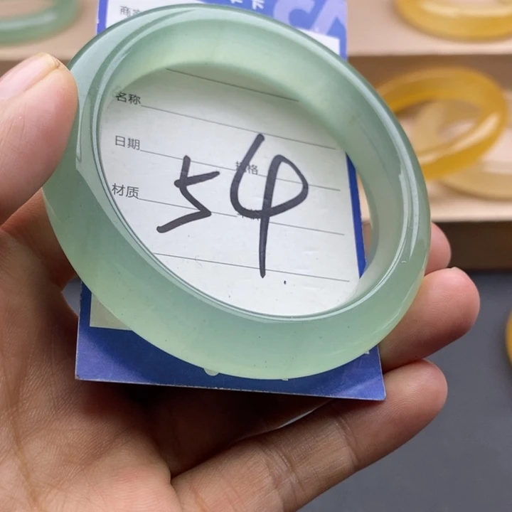 石英质玉未镶嵌手镯