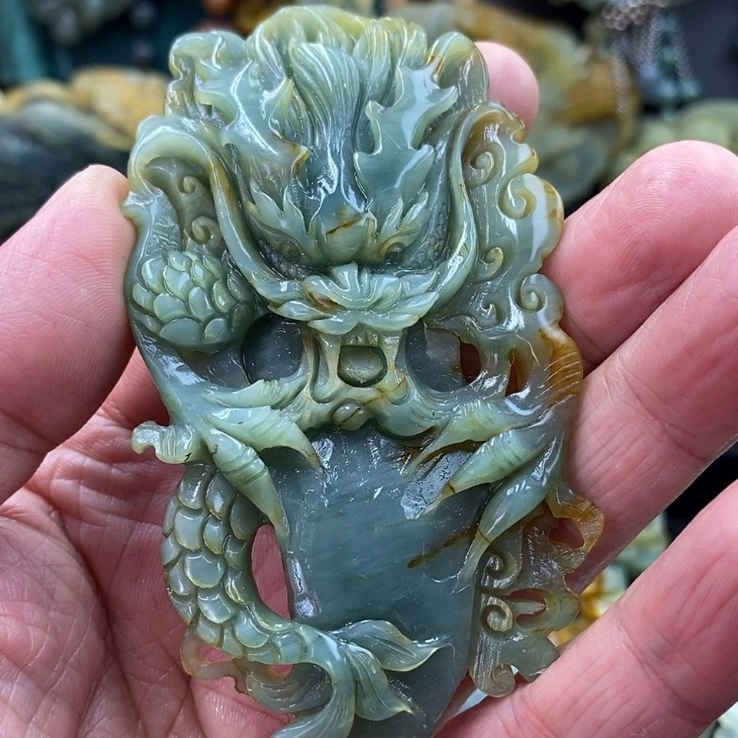 【闪购商品】未镶嵌蛇纹石玉吊坠