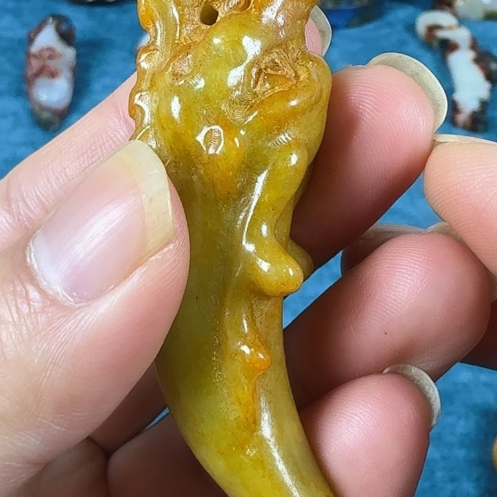 和田玉（糖玉）未镶嵌挂件