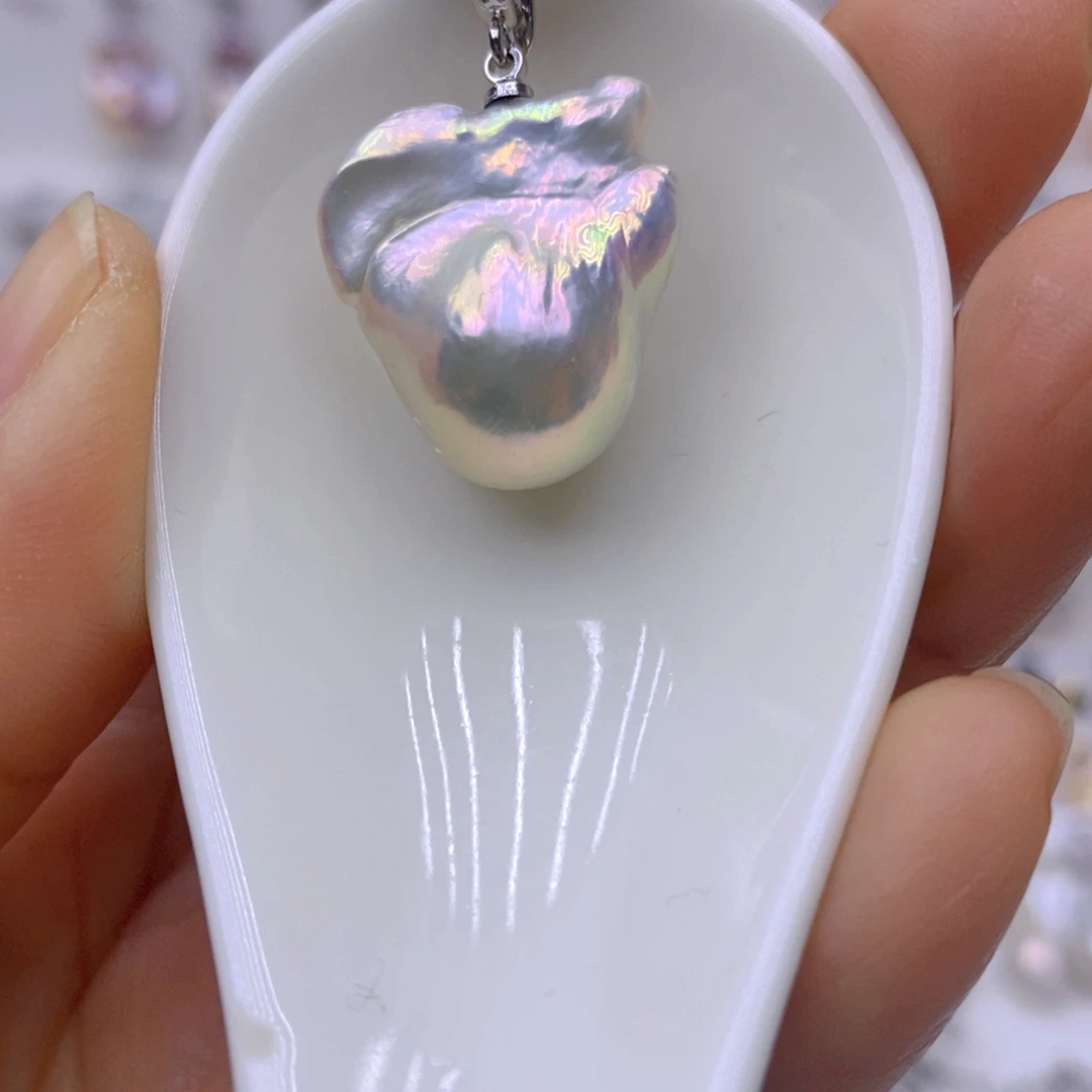 颈饰未镶嵌淡水珍珠