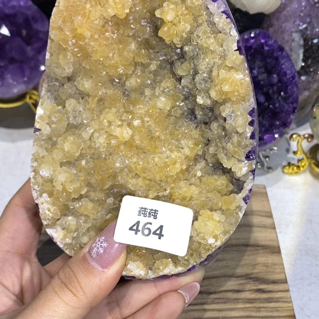 紫晶未镶嵌大型摆件（非配饰）满方解石