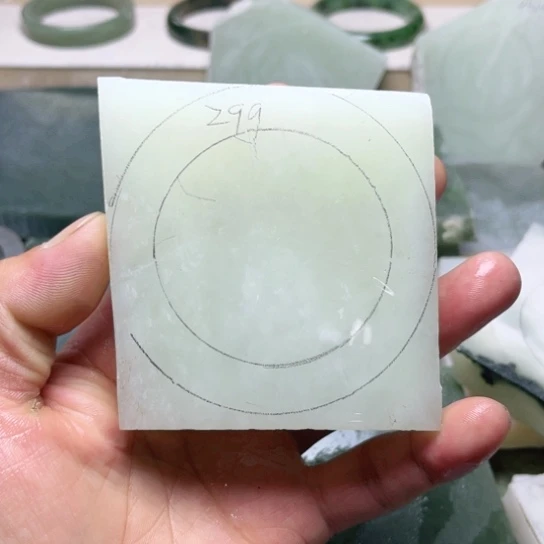 岫玉未镶嵌手镯一*光定制