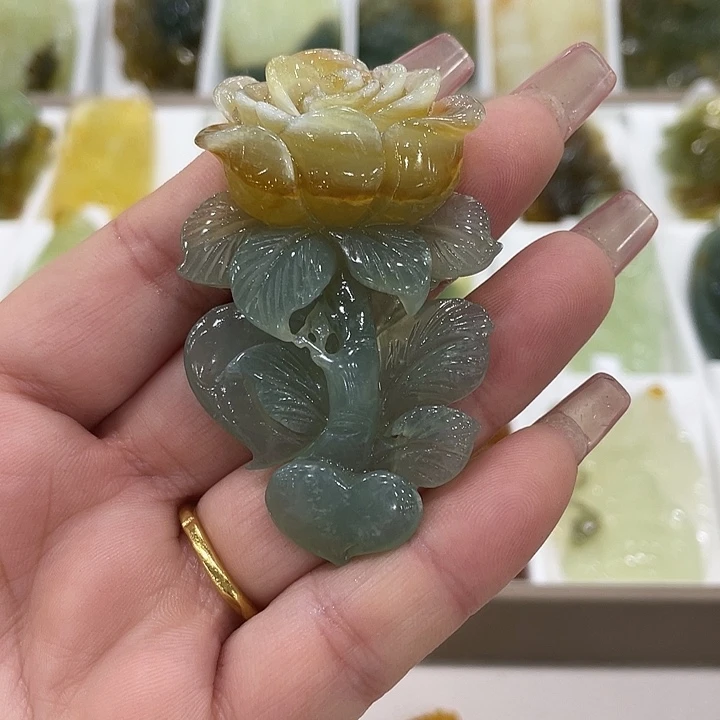 蛇纹石玉合金颈饰