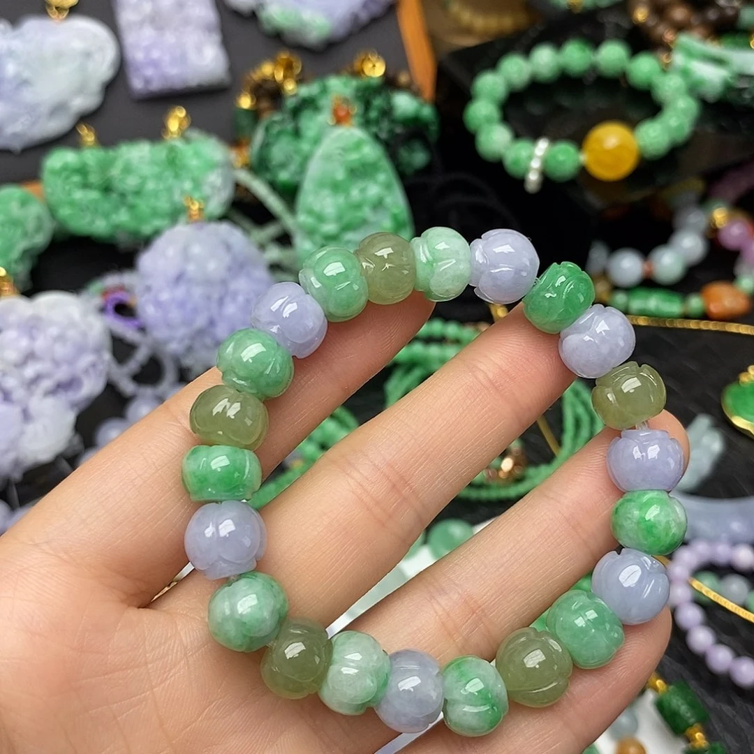 颈饰未镶嵌翡翠莲花