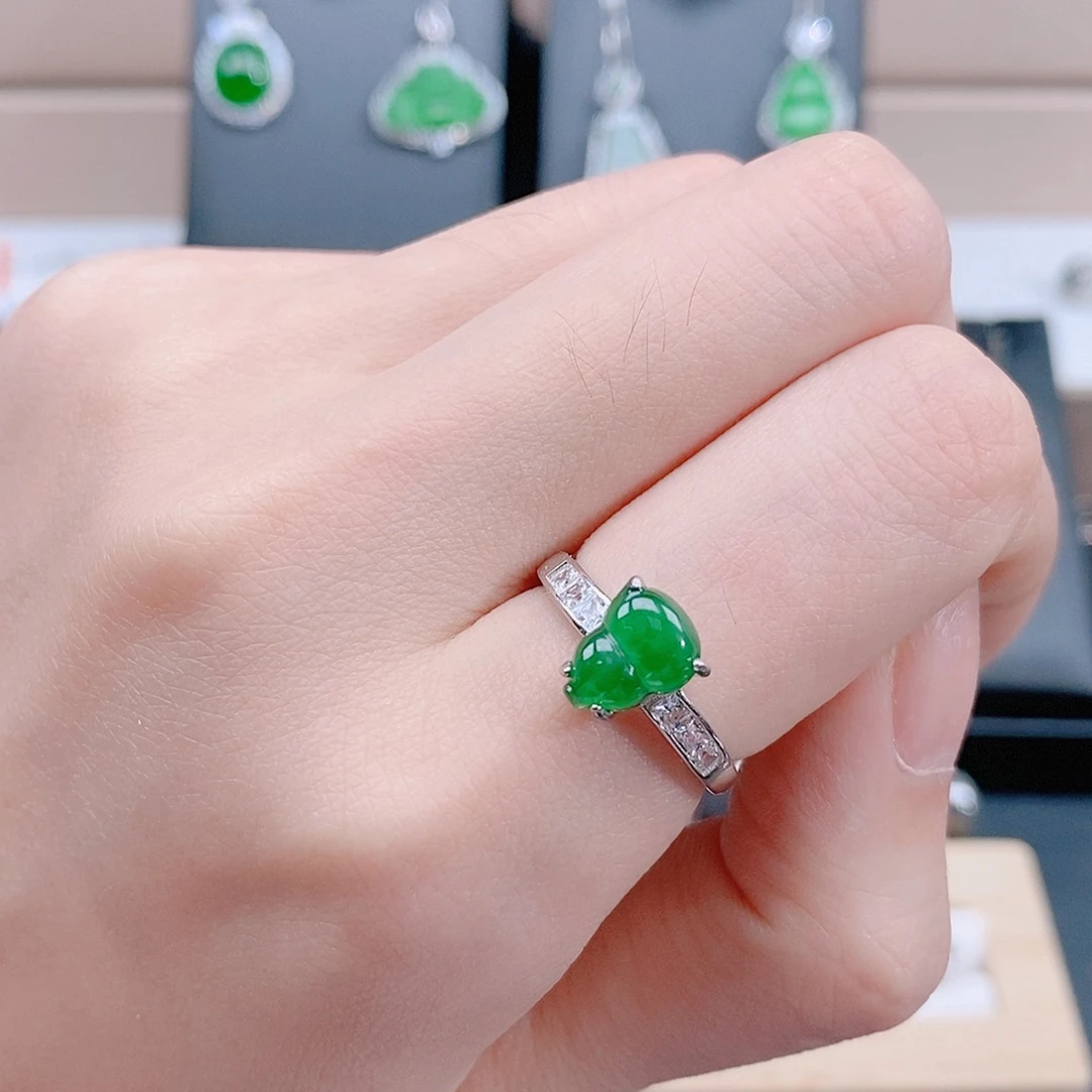 翡翠银S925镶嵌戒指天然翡翠
