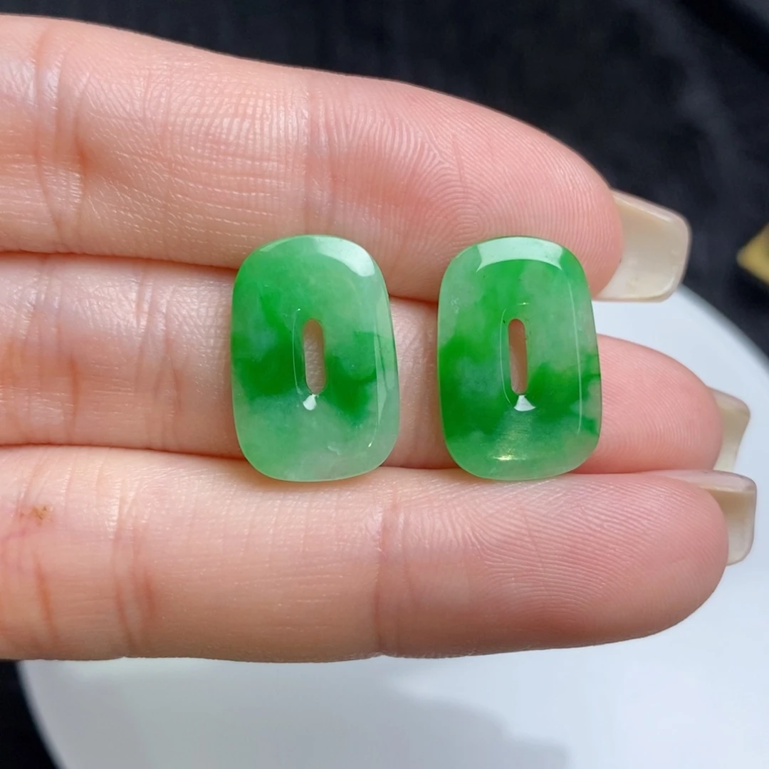 未镶嵌翡翠耳饰福贝
