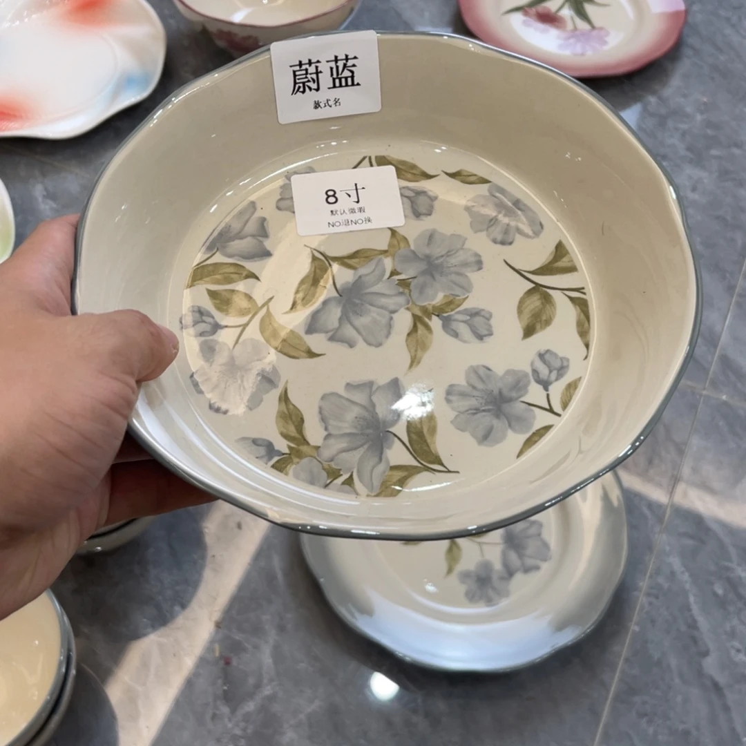 陶瓷微瑕餐具介意勿拍，满18飞！