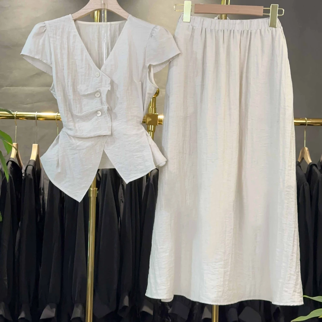 时尚套装2025年夏季新款赫本风简约休闲V领上衣+半身裙两件M228