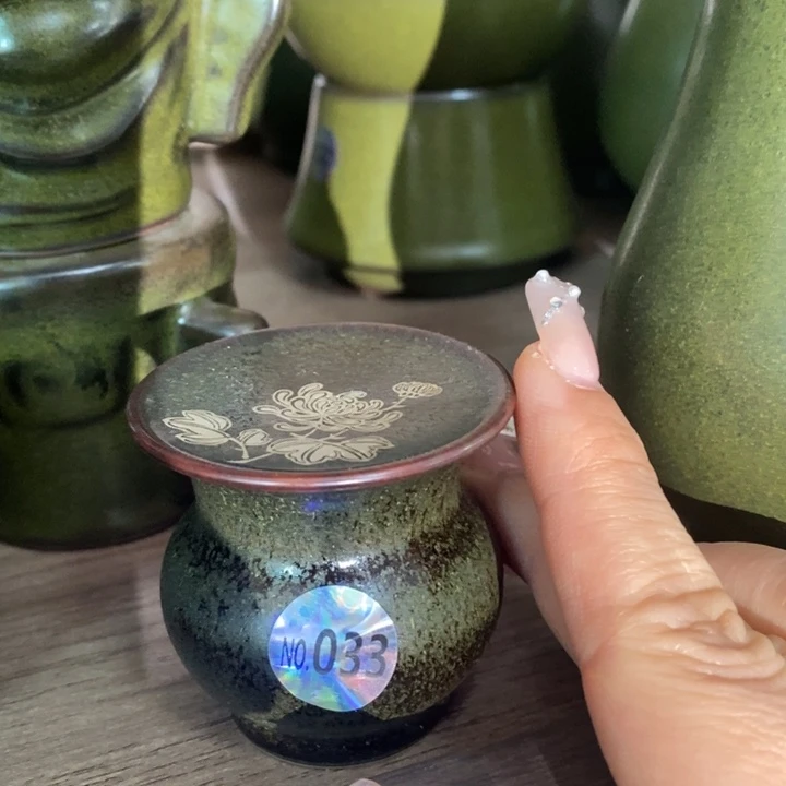 这里没有任何地方可见啦笑