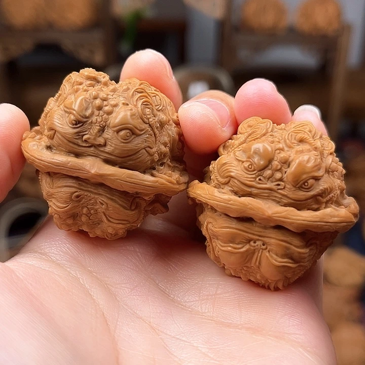 核桃把件呱呱来财