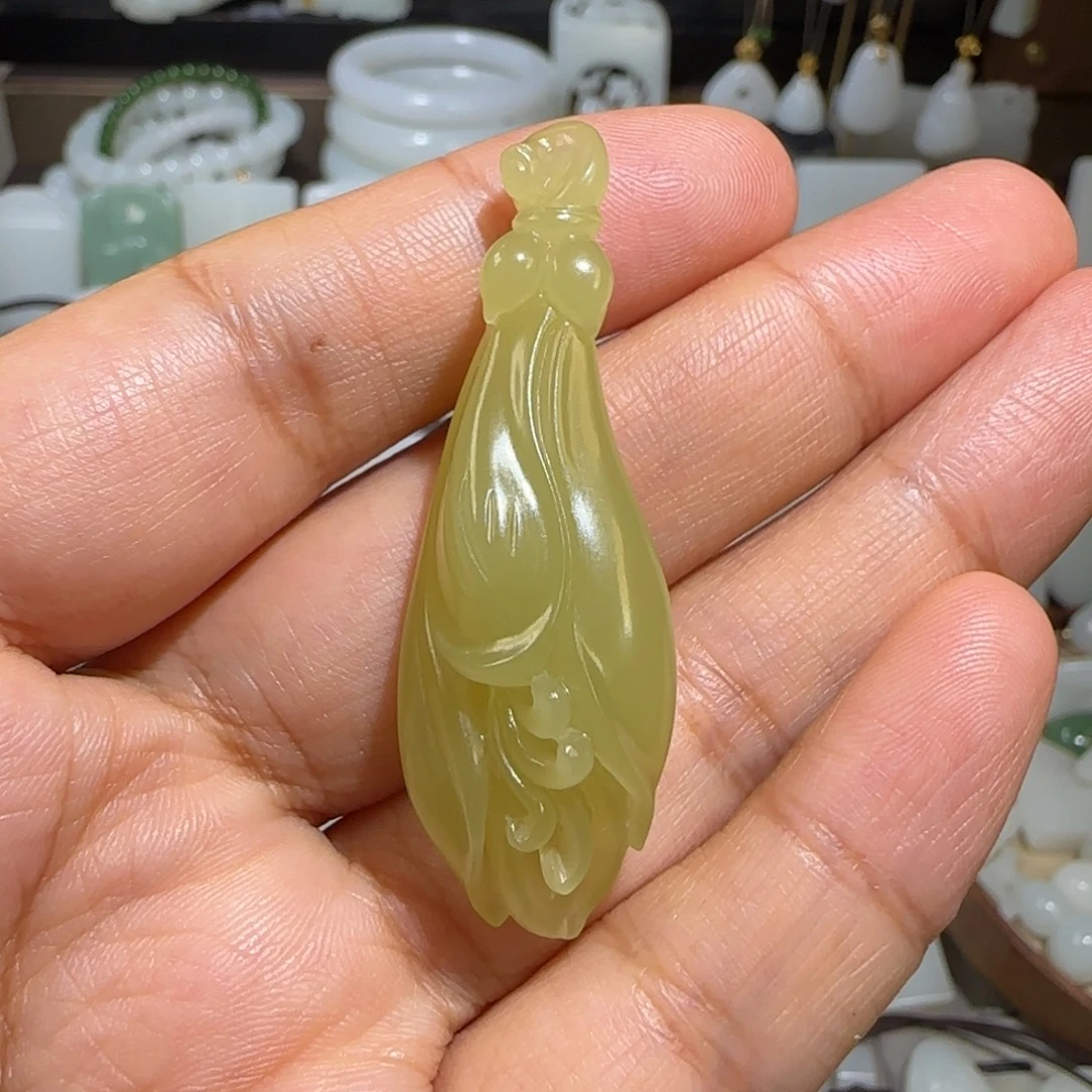颈饰未镶嵌和田玉