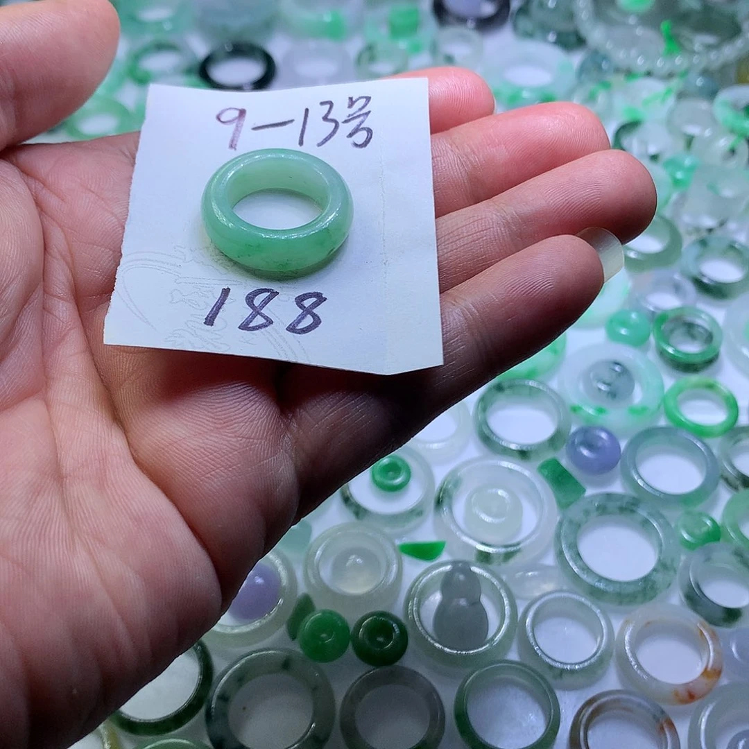 未镶嵌定制翡翠翡翠