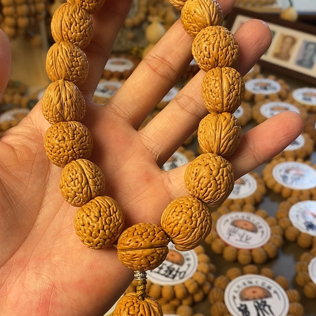 龙鳞纹柳叶脐口大手持