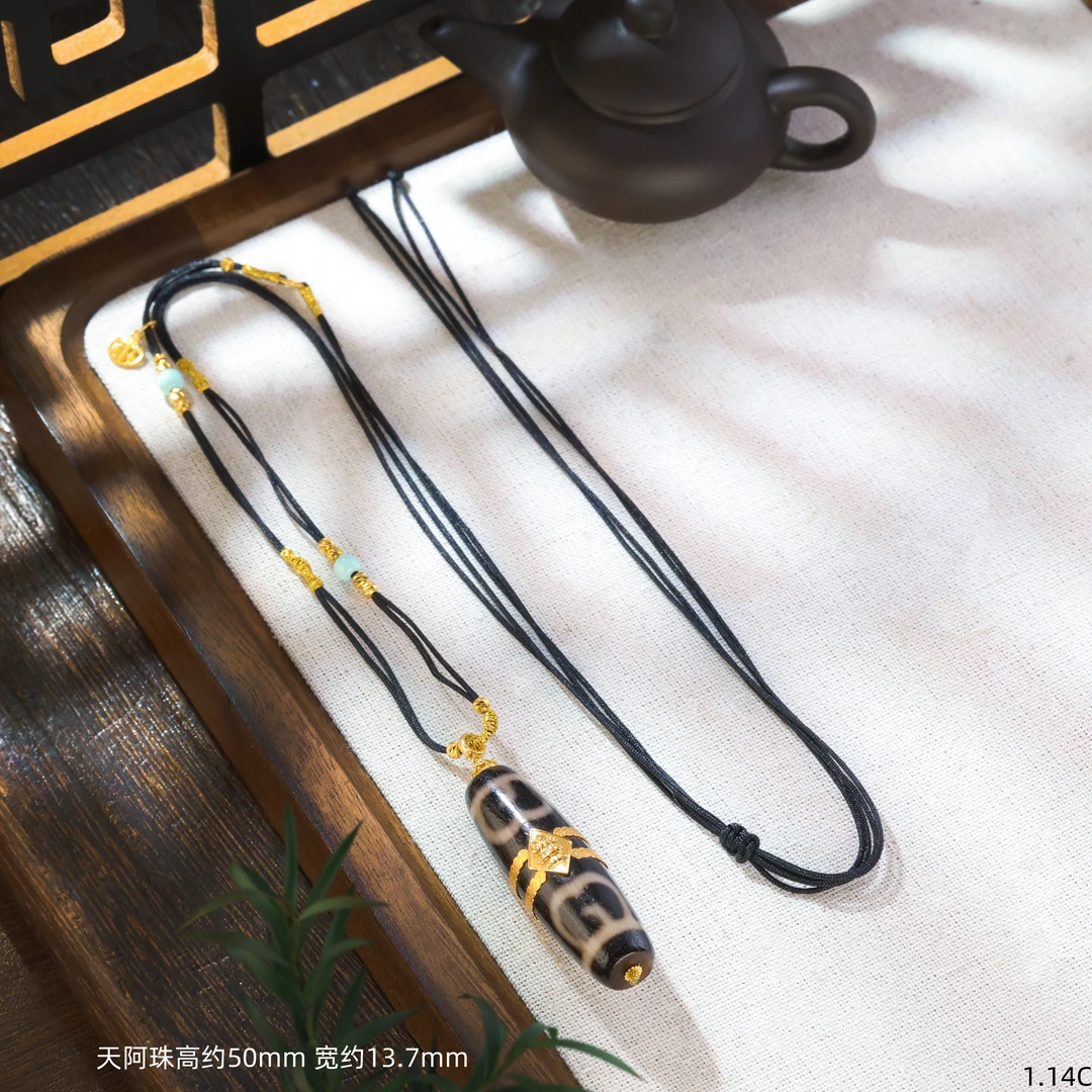 【金豆VIP】顺安||18K金豪镶金五爷财滚滚二眼莲师玛瑙吊坠天阿珠C