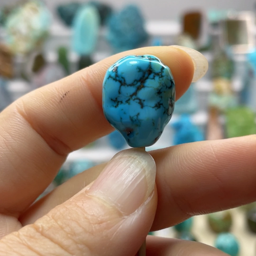 绿松石未镶嵌珠宝奇石