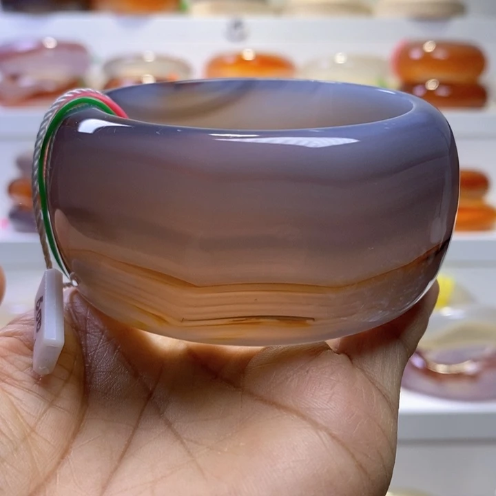 玛瑙/玉髓手镯未镶嵌