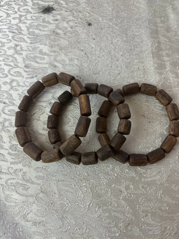 桶珠白奇沉水19克多样性发一沉香手串R001NH