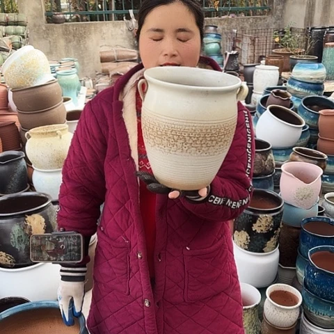 口20高23瑕疵盆子。