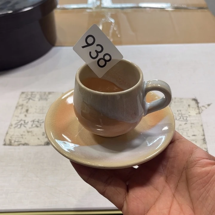 盖碗瓷器制作工艺精湛