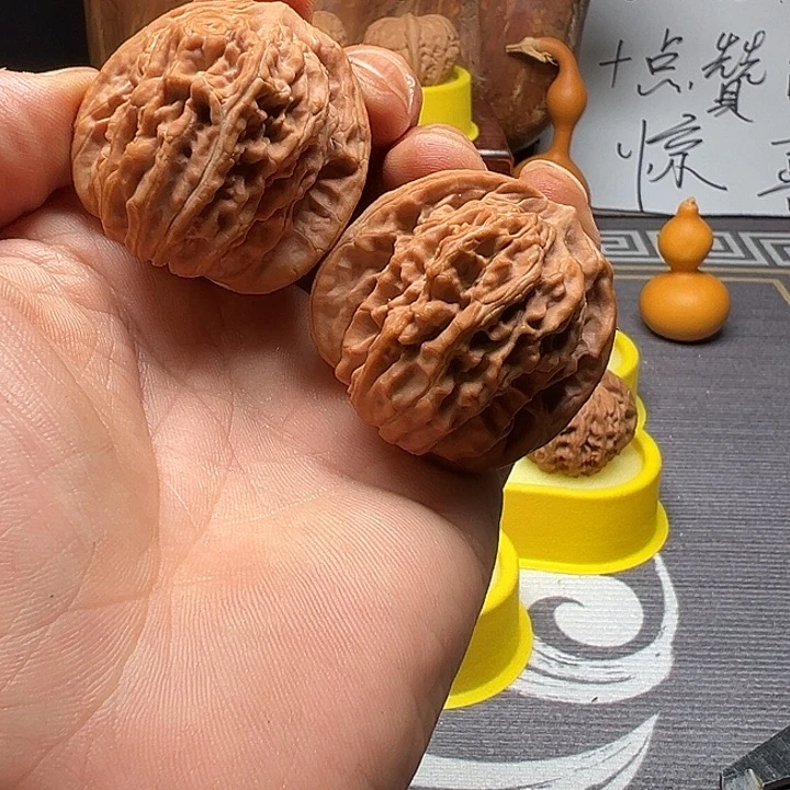 陋***室吊坠桃核四座楼gggggg