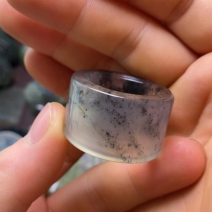 岫玉未镶嵌岫玉颈饰