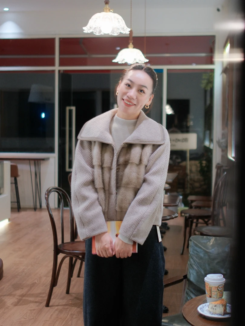 大满家沙褐色水貂羊绒翻领叠门襟外套