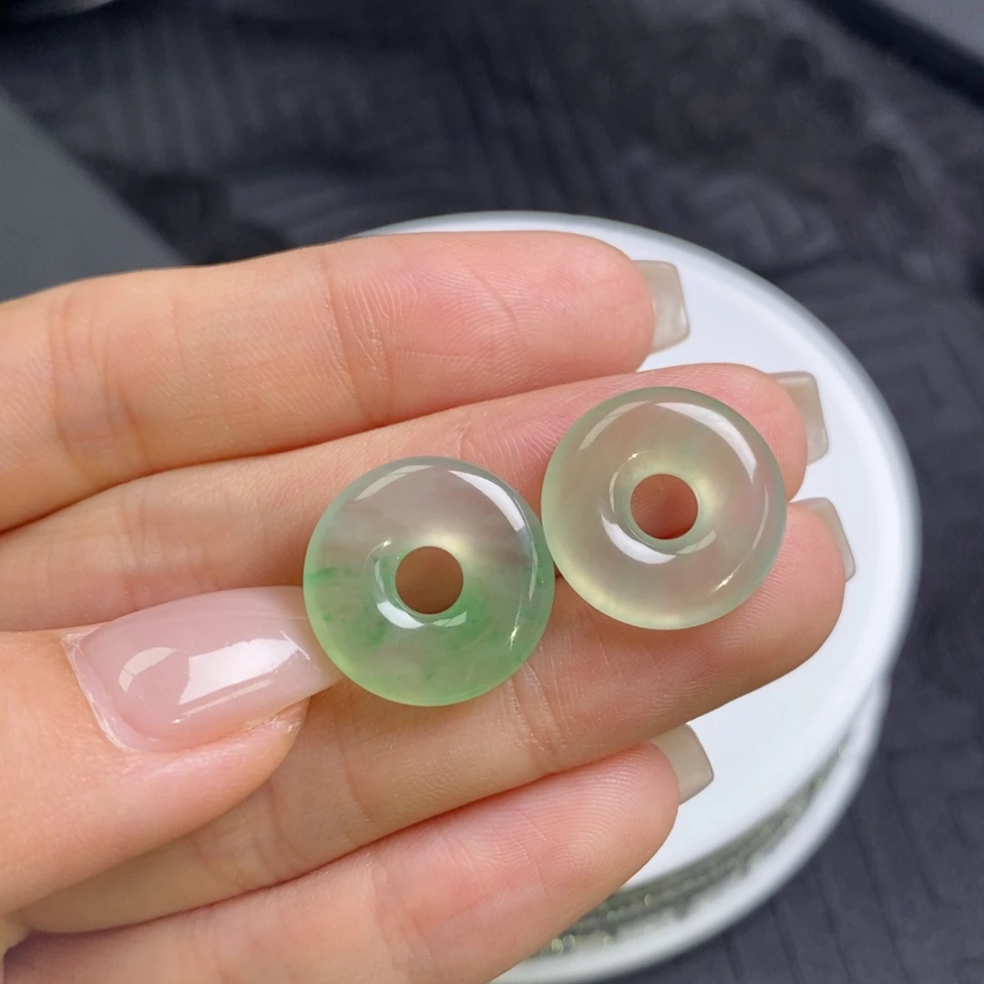 未镶嵌翡翠耳饰甜甜圈