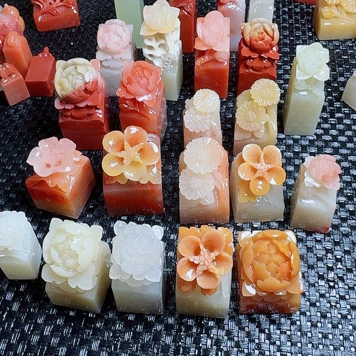 群***庄老挝石真真正正章