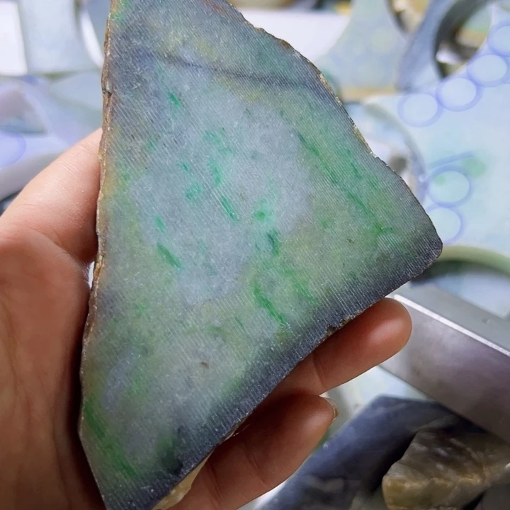 颈饰未镶嵌翡翠渐*