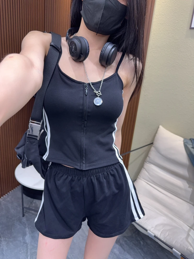 运动风带胸垫一体式内搭外穿打底美背吊带背心套装女