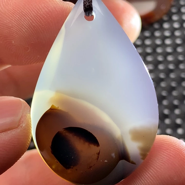 玛瑙/玉髓颈饰未镶嵌好**连