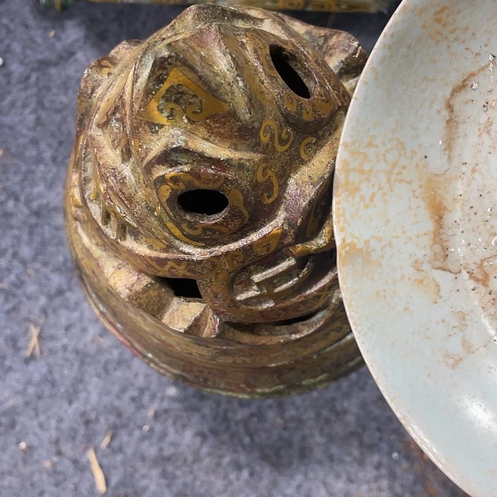 军***哥瓷器摆件瓷器摆件